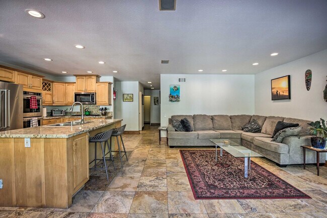 Foto del edificio - 939 Begonia Ct