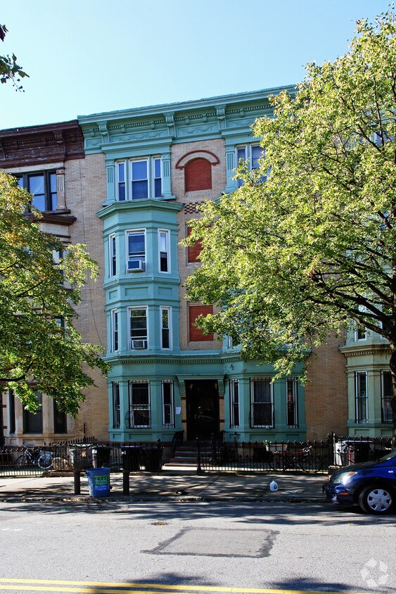 Building Photo - 26 3rd St