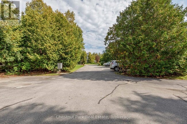 Building Photo - 12-412 Dawson Dr