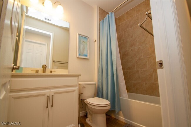 Foto del edificio - 1241 Enbrook Lp