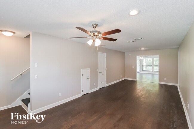 Building Photo - 8723 Bishopswood Dr