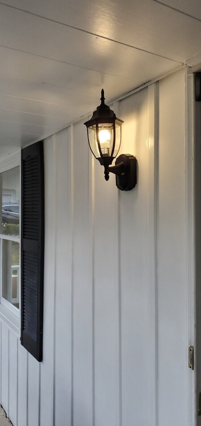 Building Photo - 10534 William Tell Ln