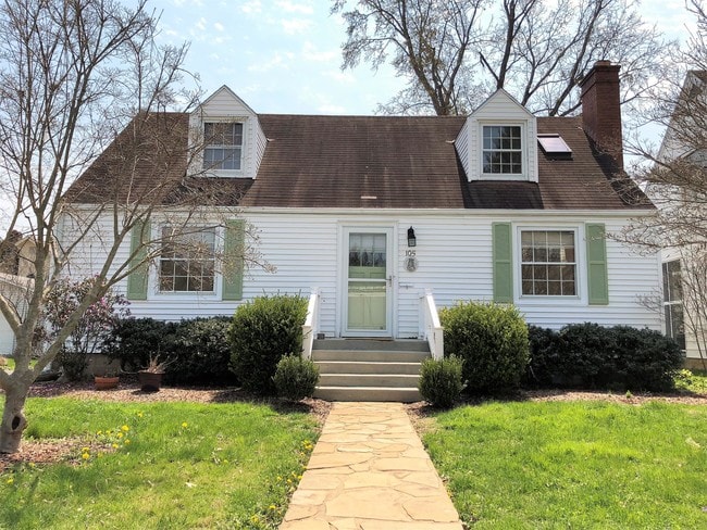 Building Photo - 105 Sunnyside Dr