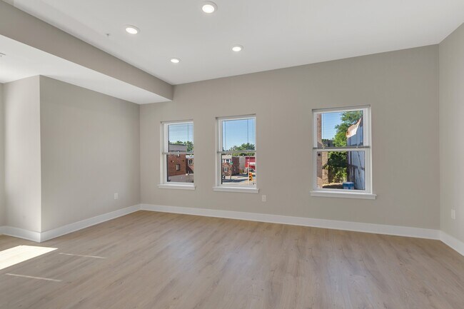 Foto del edificio - 2848 W Diamond St