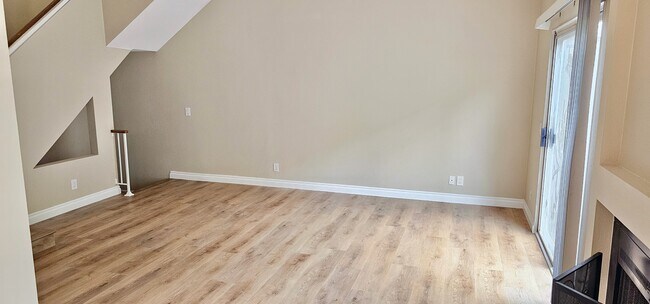 Foto del edificio - 3800 Stocker St