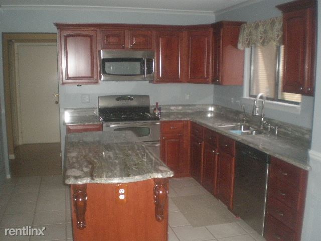 Foto del edificio - 624 Woodcreek Dr