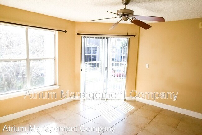 Foto del edificio - 2585 Grassy Point Dr