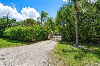 Building Photo - 4985 Gulfstream Rd