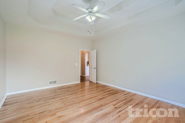 Foto del edificio - 326 Henderson Lake Dr SW