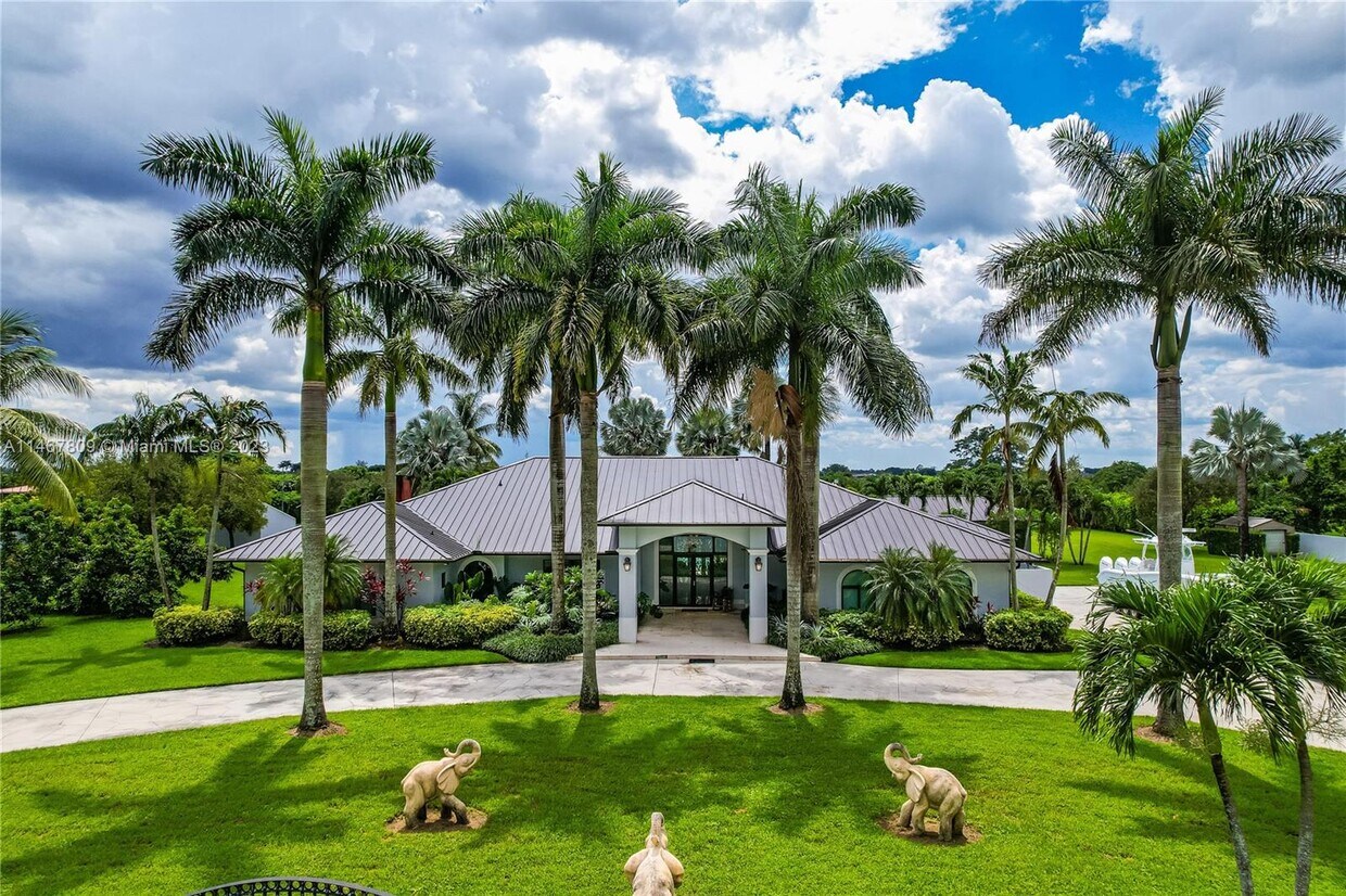 Foto principal - 16920 SW 192nd St
