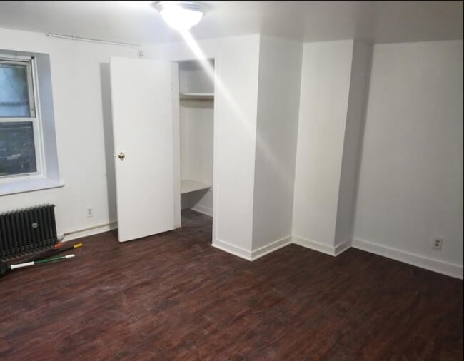 Building Photo - 19 Chestnut St