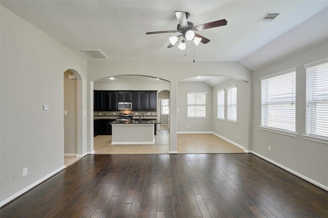 Building Photo - 6531 Hunters Creek Ln
