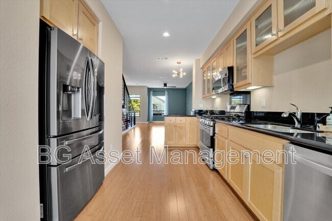 Foto del edificio - 1766 12th St