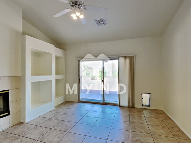 Building Photo - 2312 W Mystic Mountain Dr