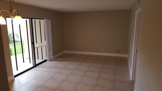 Building Photo - 1440 Windorah Way