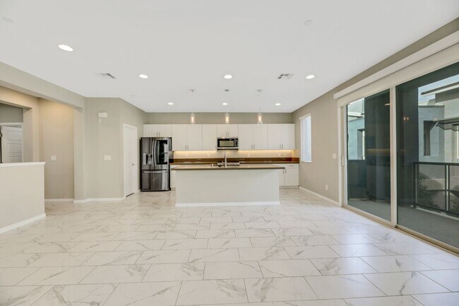 Foto del edificio - Gorgeous highly upgraded townhouse!