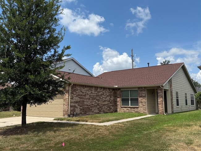 Building Photo - 3039 Legends York Dr