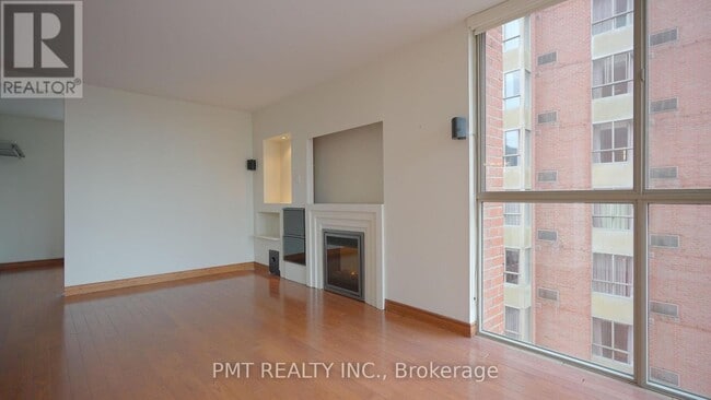 Building Photo - 95-895 Lombard St