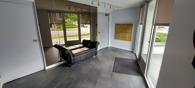 Foto del edificio - 1122 Peck Dr