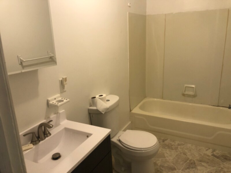 Foto del edificio - 1854 W 45th St