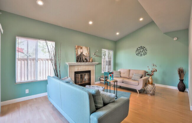 Photo - 39690 Potrero Dr House