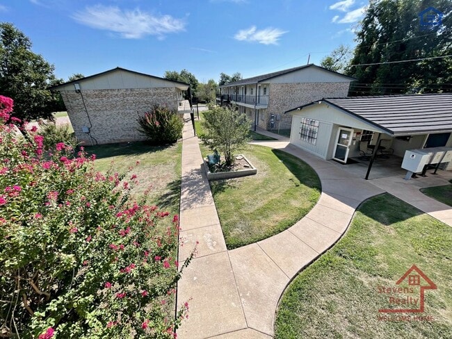 Foto del edificio - 1502 NW Kingsbury Ave