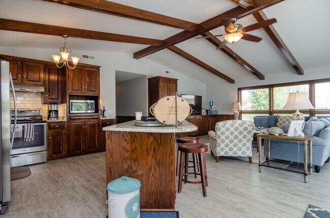 Building Photo - 207 Seafarer Drive