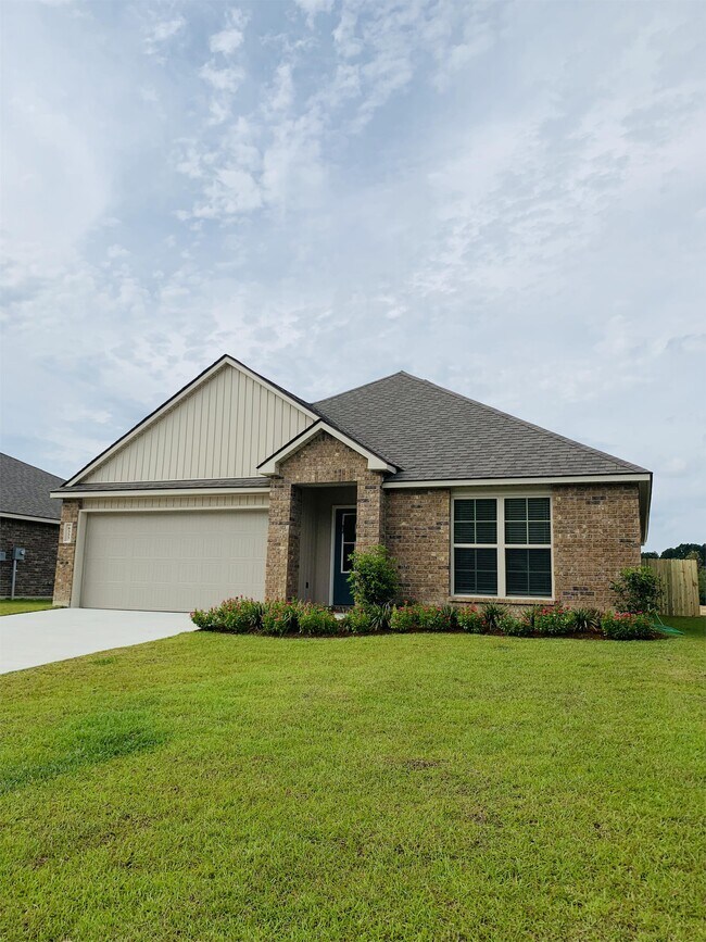 8333 Fairlane Dr, Denham Springs, LA 70726 House Rental in Denham Springs, LA