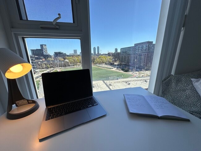 Photo du bâtiment - 20 Tubman Ave