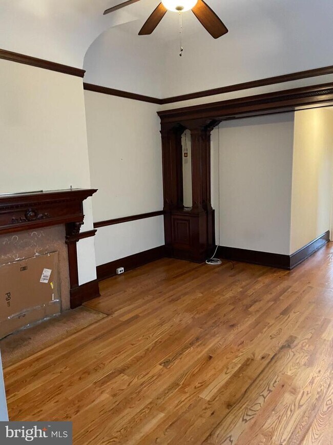 Building Photo - 1813 Pine St