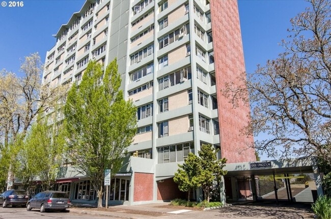 Willamette Towers One Bedroom Condominium Unit - Willamette Towers One Bedroom Condominium Unit