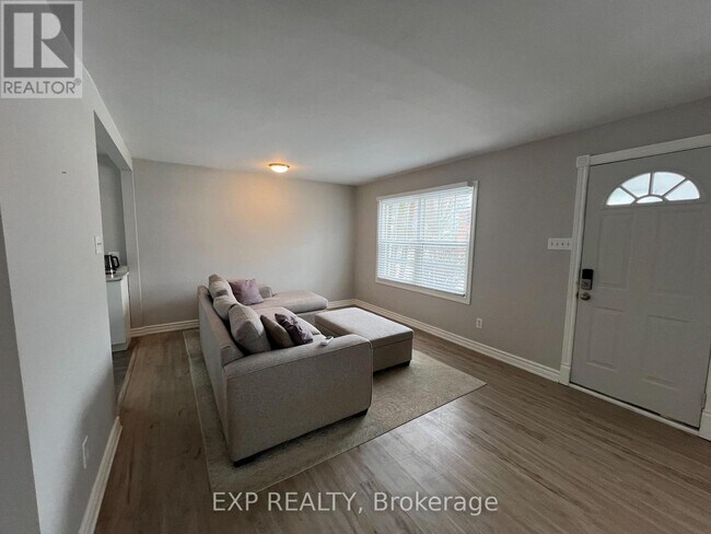 Photo du bâtiment - 74 Mill St