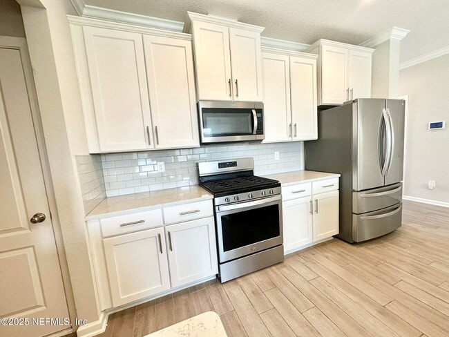 Building Photo - 198 Codona Glen Dr