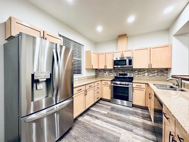Foto del edificio - Beautiful Bed 3, Bath 2.5, home!