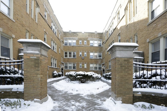 Building Photo - Woodlawn