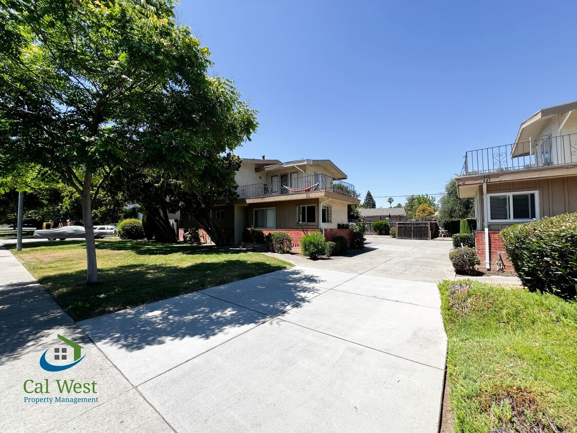 Foto principal - $2495 - 2bd/1ba in the heart of Campbell