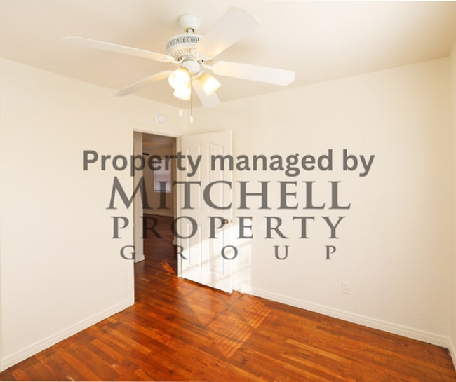 Building Photo - Welcome to 4646 Bowie! Make this beautiful updated house your new home.