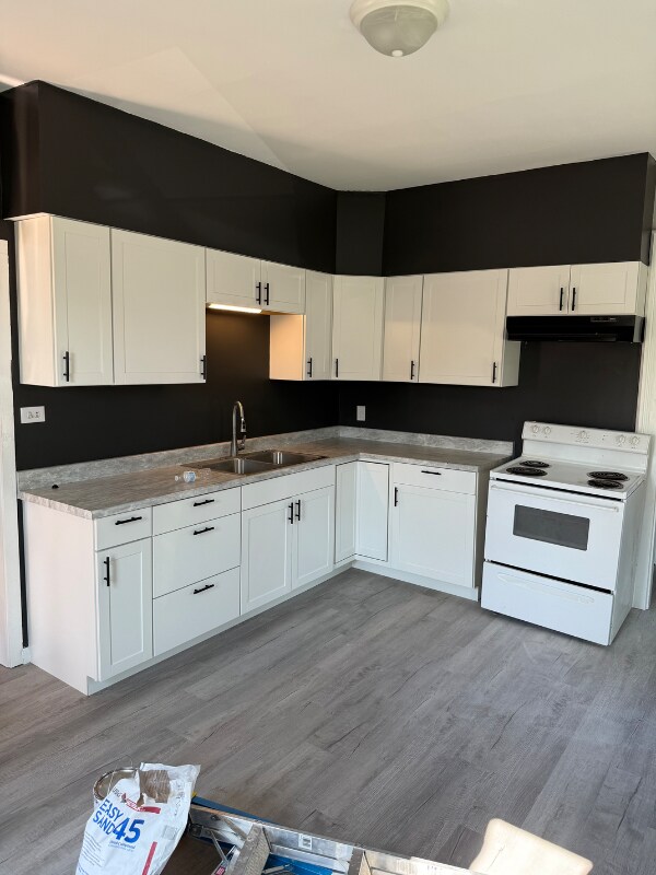 Foto principal - 827 N Oakland St