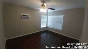 Foto del edificio - 223 Brettonwood Dr
