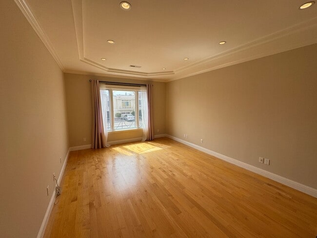 Foto del edificio - Single Family Home in Prime Sunset Location!