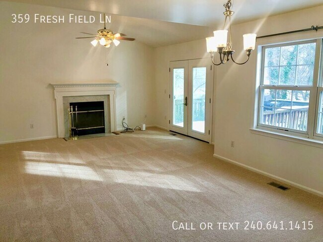 Foto del edificio - 359 Fresh Field Ln-