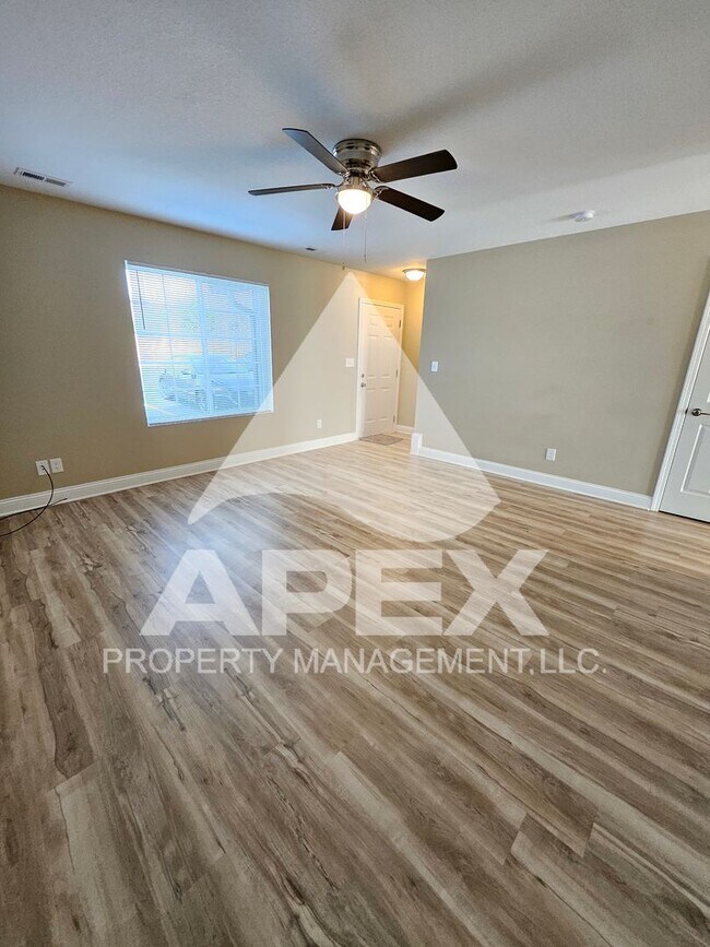 Foto del edificio - AVALON TOWNHOMES – LIKE NEW - 2 Bd/2.5 Ba Townhome off Topside Road with convenient access to Mar...