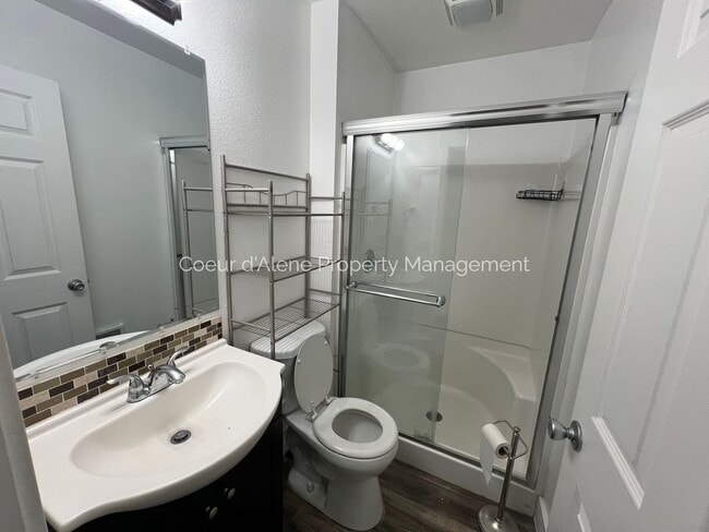 Foto del edificio - 311 E Foster Ave