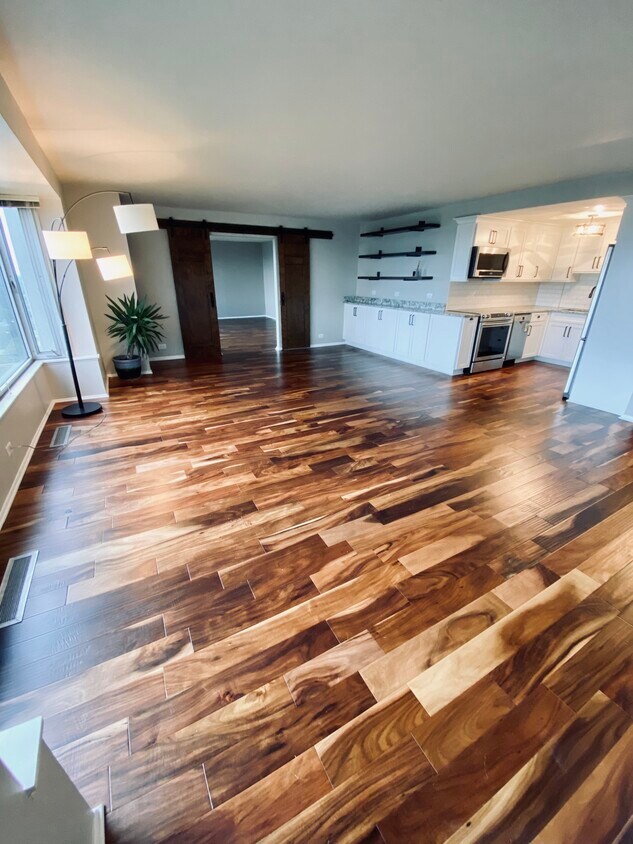 Foto principal - 1300 E Lafayette St
