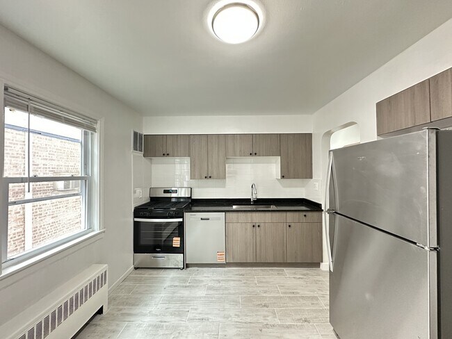 Foto del edificio - 6715 N California Ave