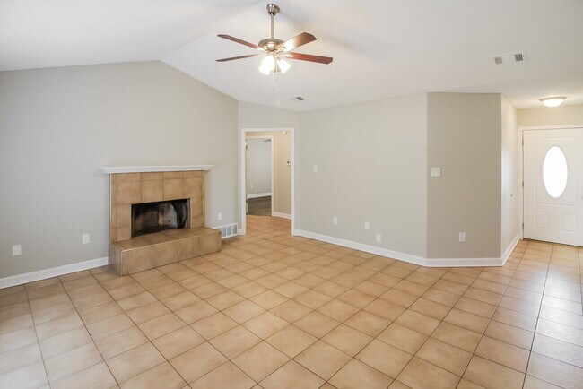Foto del edificio - 4157 Brighton Dr