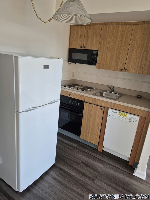 Foto principal - 385 Massachusetts Ave