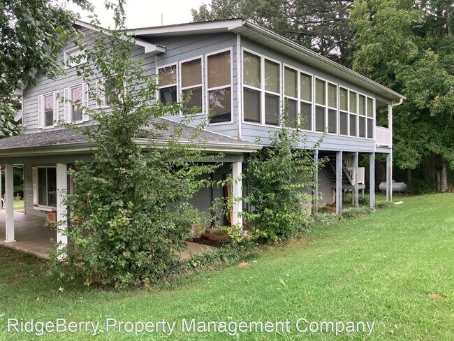 Building Photo - 3 br, 2 bath House - 283 Old Dixie Highway