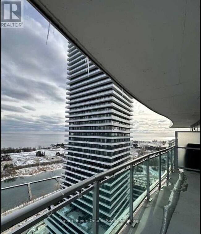 Photo du bâtiment - 33 Shore Breeze Dr