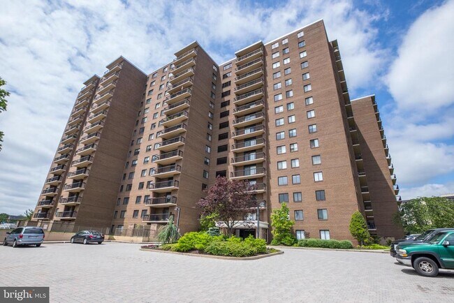 Foto del edificio - 200 N Pickett St